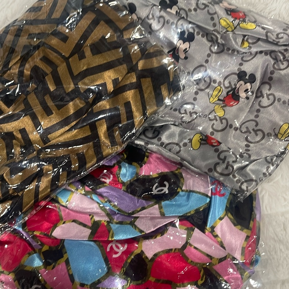 Bundle silk caps